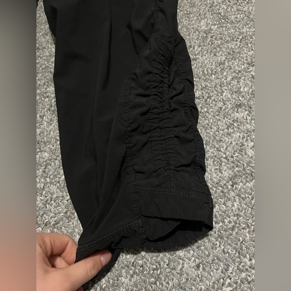 off brand lulu capri pants size m - Picture 4 of 4